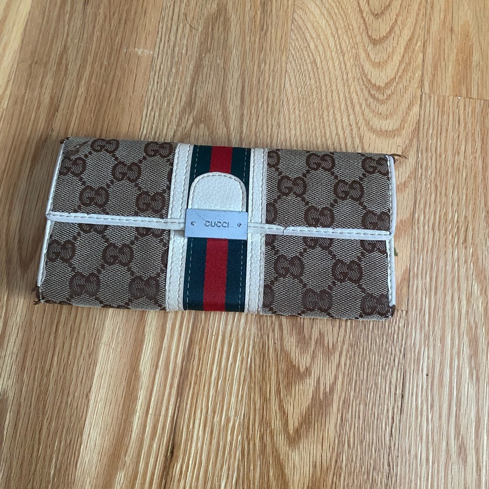 Vintage Gucci Wallet